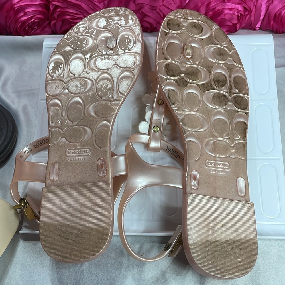 Coach Paisley Print Jelly Sandals
Peachy Pink with Floral
Women's Size 9 B - Picture 8 of 11